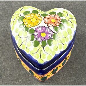 Vintage Made In Mexico Hand Painted Heart Shaped Pottery Trinket Box Signed